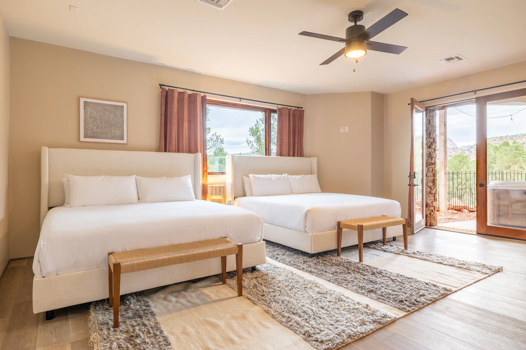 Room #1: 2 Kings Bed