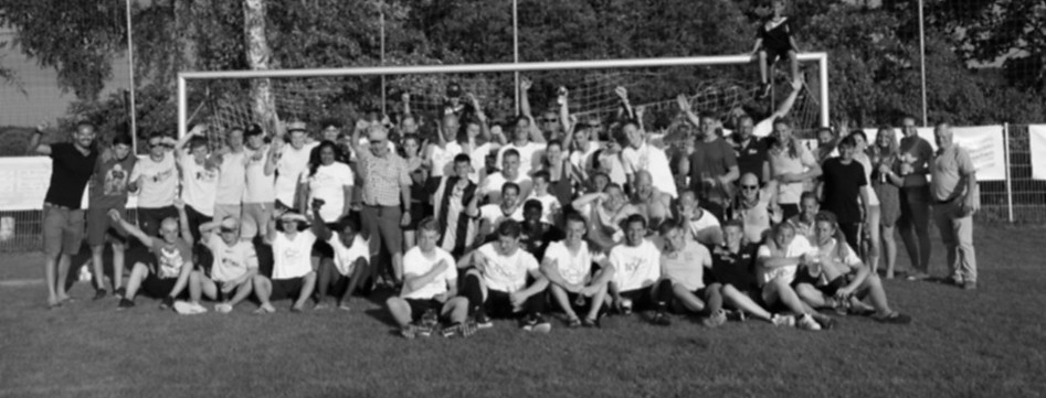 SV Obereschach - unser Verein, Foto nach dem Aufstieg in die Landesliga