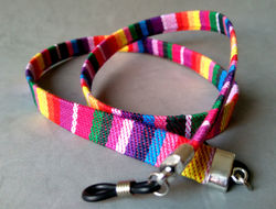 Cordones Étnicos Planos Anchos