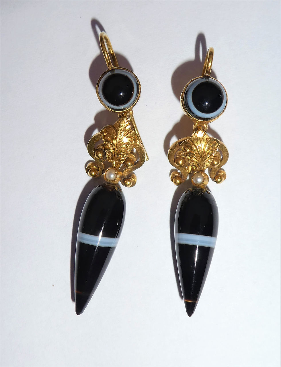 Streifenonyx Tropfen und Perle / striped onyx and pearl