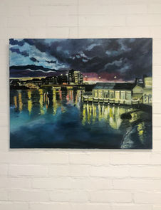 Tatiana Nekrasova akryltavla Sjöbris på utställningen Mellan hemmets fyra väggar på FRIGalleri i Umeå