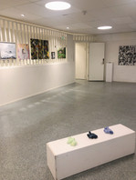 Grupputställning Mellan hemmets fyra väggar på FRIGalleri i Umeå