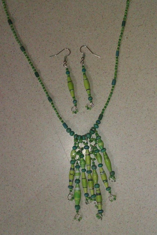 Miniatura: Juego de collar con aretes