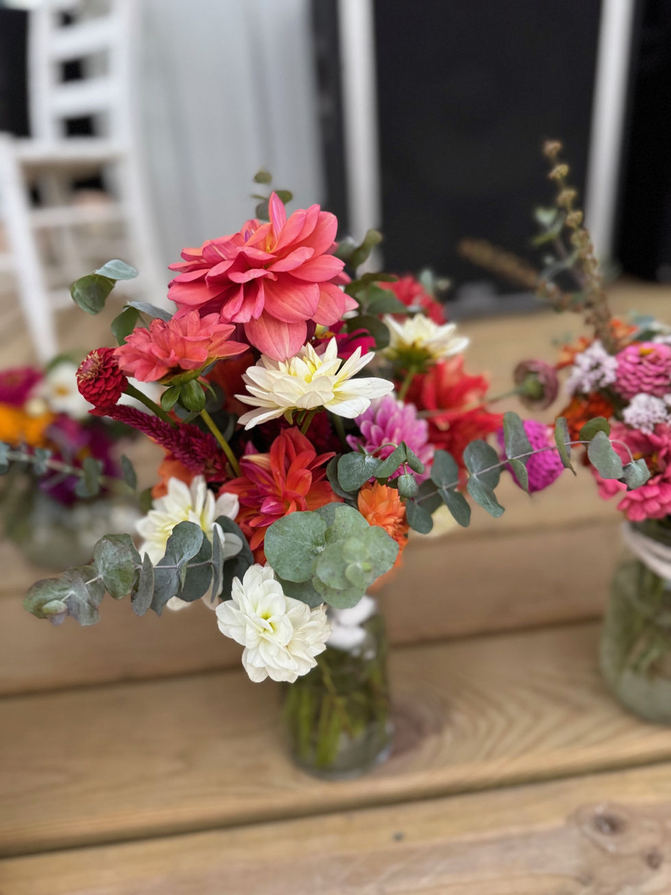 Dahlias and euculptus
