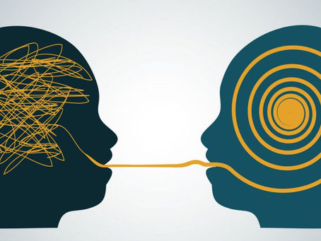 Diferenças entre a escuta leiga e a escuta de um analista: sobre a formação de um analista