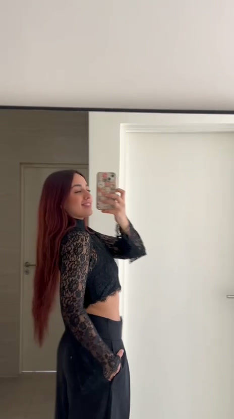 Miniatura: Top Encaje Cuello Alto