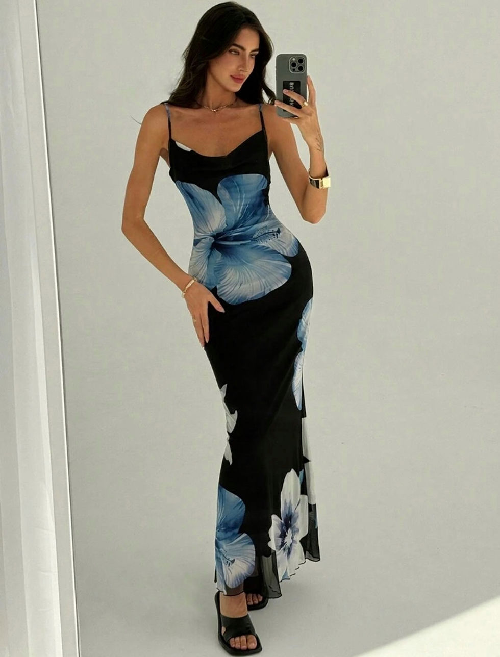 Miniatura: Vestido Mesh Blue Flowers