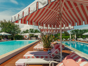 Direction Artistique et production Photos/Vidéos pour un hôtel 5 étoiles à Pampelonne (été 2025)