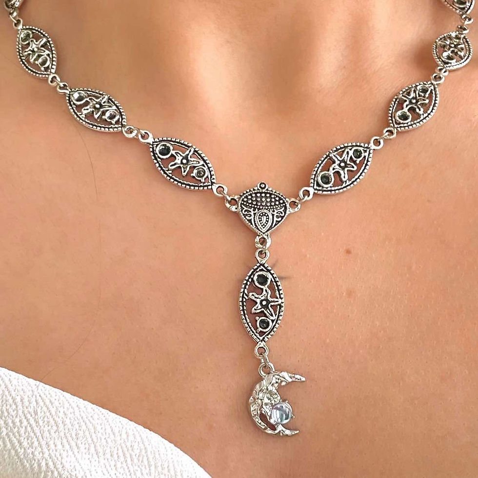 LUNESTAR necklace