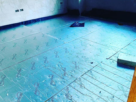 screeding and concrete undefloor heating liquid screeds fastdrying screeds footings for all sites