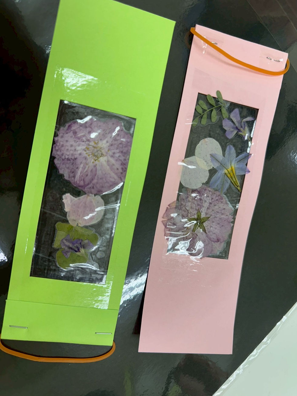 押し花制作🌸