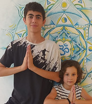 הגר קאופמן בית ליוגה מעוז אביב יגה לילדים_edited.jpg