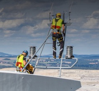 evaq singing rock.jpg