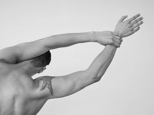 Why your shoulder hurts when you reach overhead (and what to do about it)