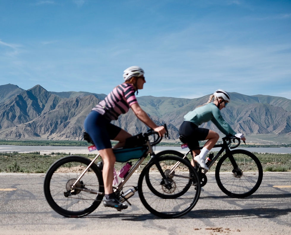 cycling everest