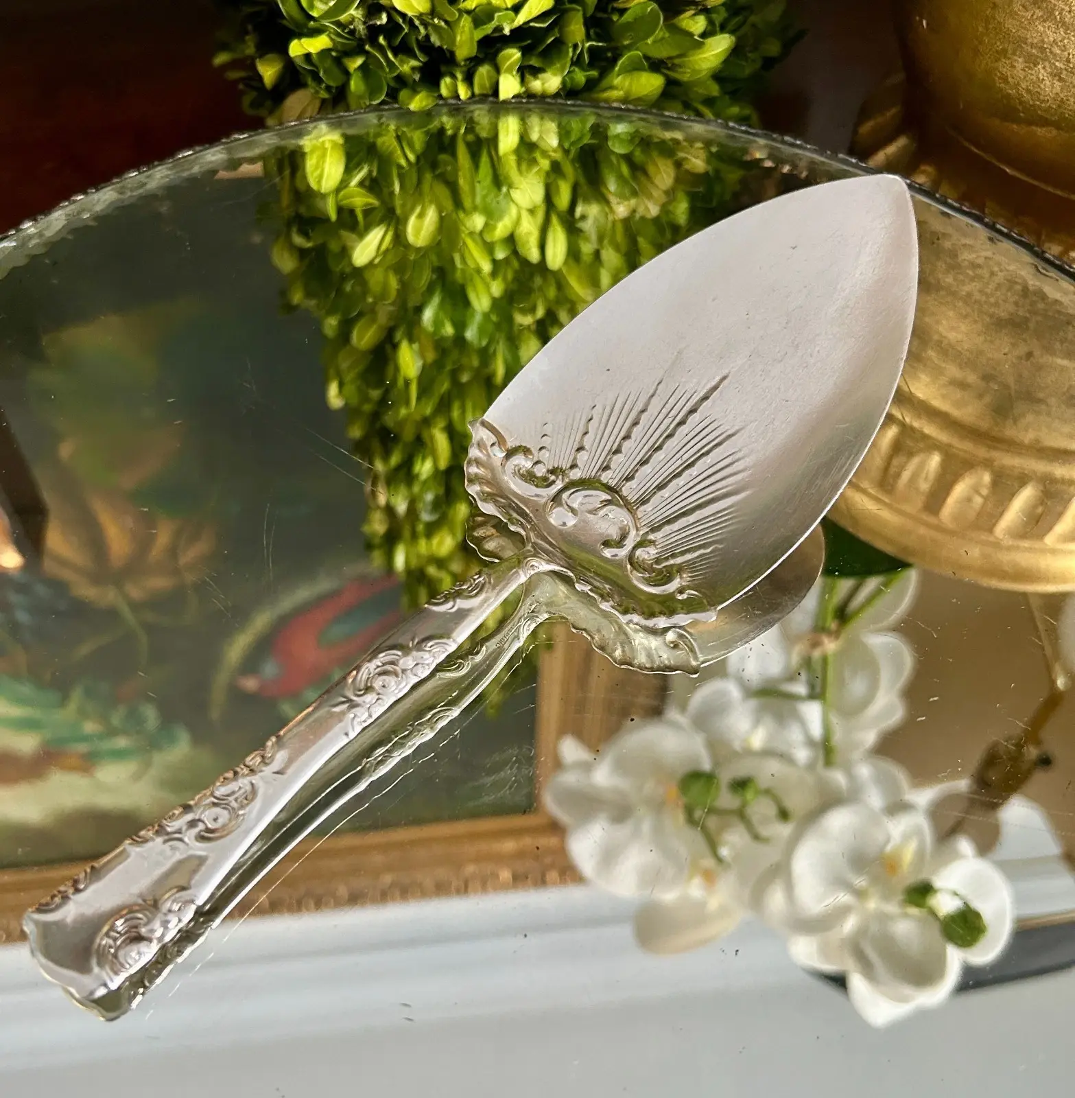Antique Whiting Roses & Scrolls Sterling Silver Pie Server