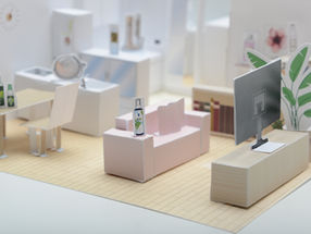 ペーパークラフト制作風景