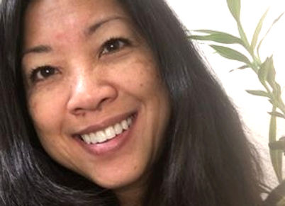 Image of acupuncturist on the practitioner bio page