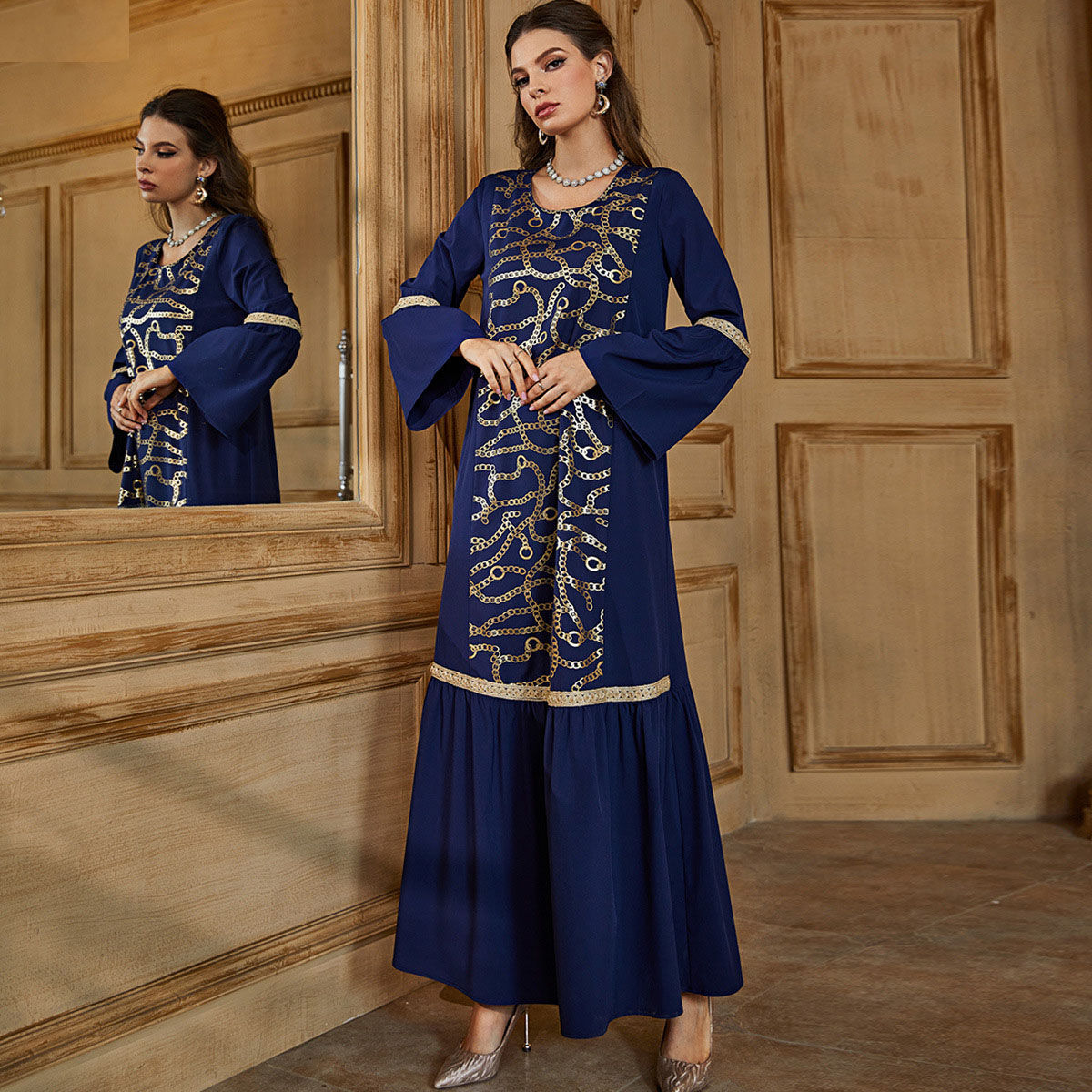 Abaya Musulmane Bleue - Robe Longue Dubaï Broderie & Séquins Rétro