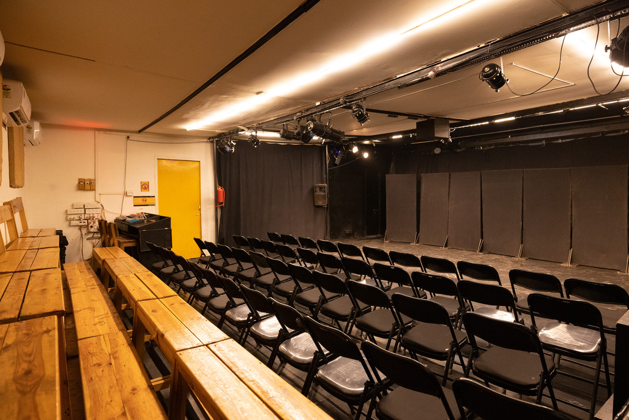 7 RIGHT WALL TO LEFT WALL WITH CHAIRS_.jpg