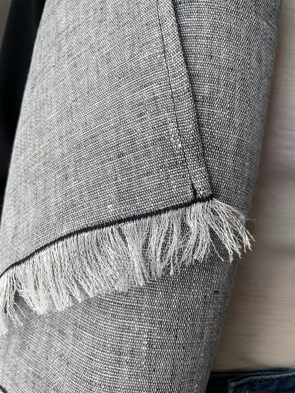 Miniature : Foulard en Lin Noir&Blanc changeant