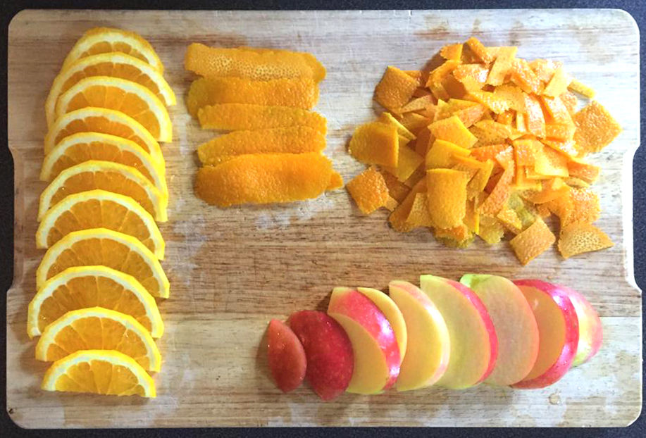 Ingredients - Apple, Orange and Orange Peel - Preparation 2