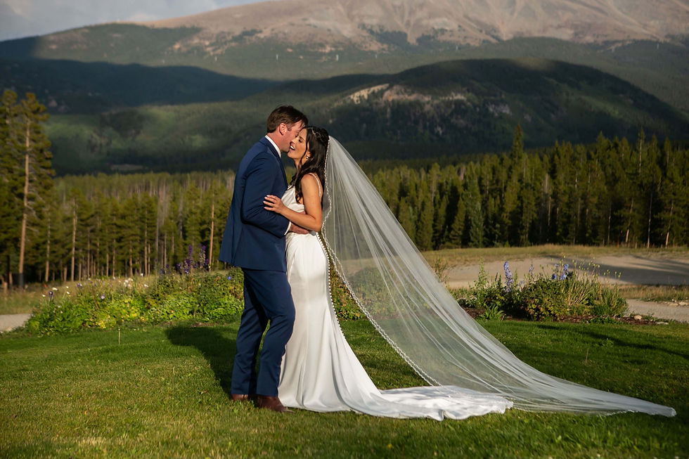 Breckenridge Wedding | Ten Mile Station Wedding