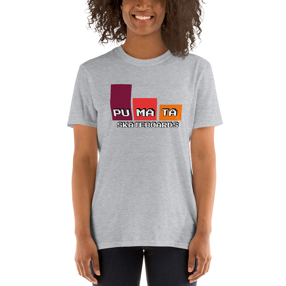 Camiseta unisex "Pumata skateboards". - (P.V.P no sujeto a IVA) -