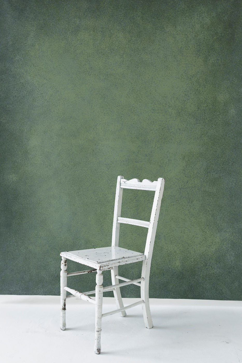 Miniatura: Professional Photography and Video Canvas backdrop. Hand Painted and High Quality backdrop made in UK. Perfect for personal portraits, fashion, head shots, interviews etc. 
We take pride in our collaborations with leading fashion and editorial photographers, as well as some of the world’s most prestigious magazines and global companies. Our backdrops have been featured in top publications such as Condé Nast, Vanity Fair, and for organizations like One Young World, showcasing our high-quality canvases on an international stage.