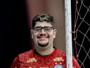 Fotógrafo e torcedor do Bahia é alvo de investigação por crimes contra menores