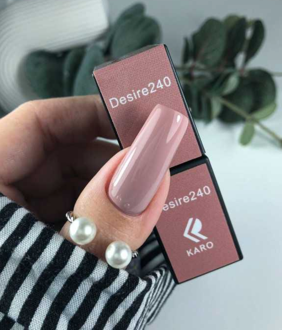 الصورة المصغرة: KARO (237-249) - Gel polish Desire Line, 8 ml