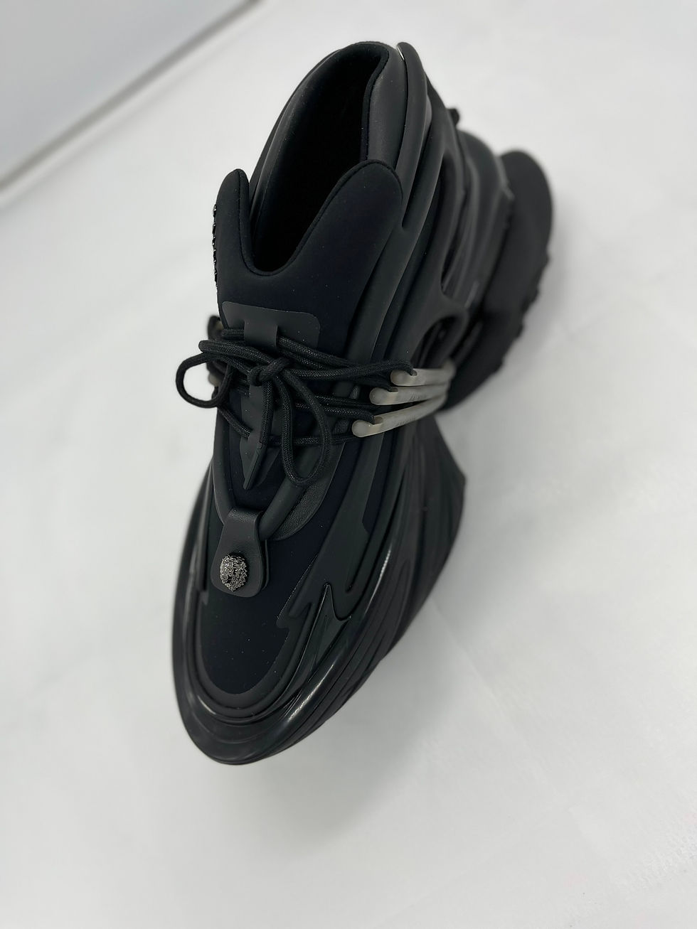 Thumbnail: Balmain Unicorn low-top Sneakers