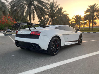Professional Lamborghini Inspection Services in Dubai