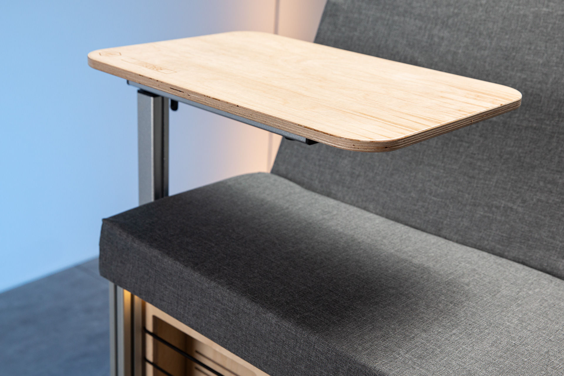 RoadBoxx kleiner Tisch (inkl. Montage)