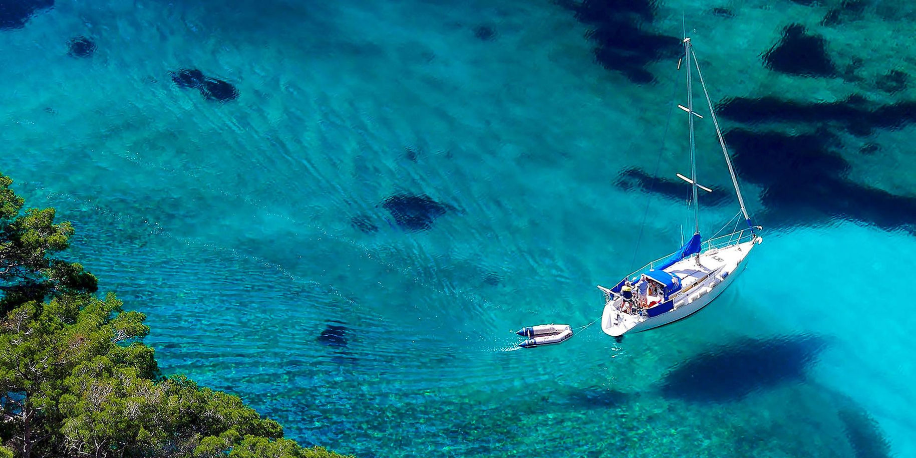 calanques-marseille-cassis-amouton-1920x960.jpg