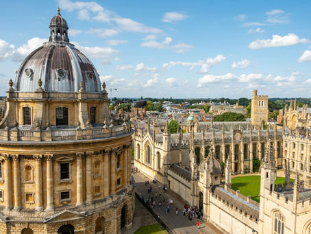 Oxford, à Examiner de Près : un Guide Journalistique pour les Visiteurs Curieux
