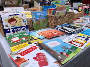 Clotilde Delestre brings books in French to California