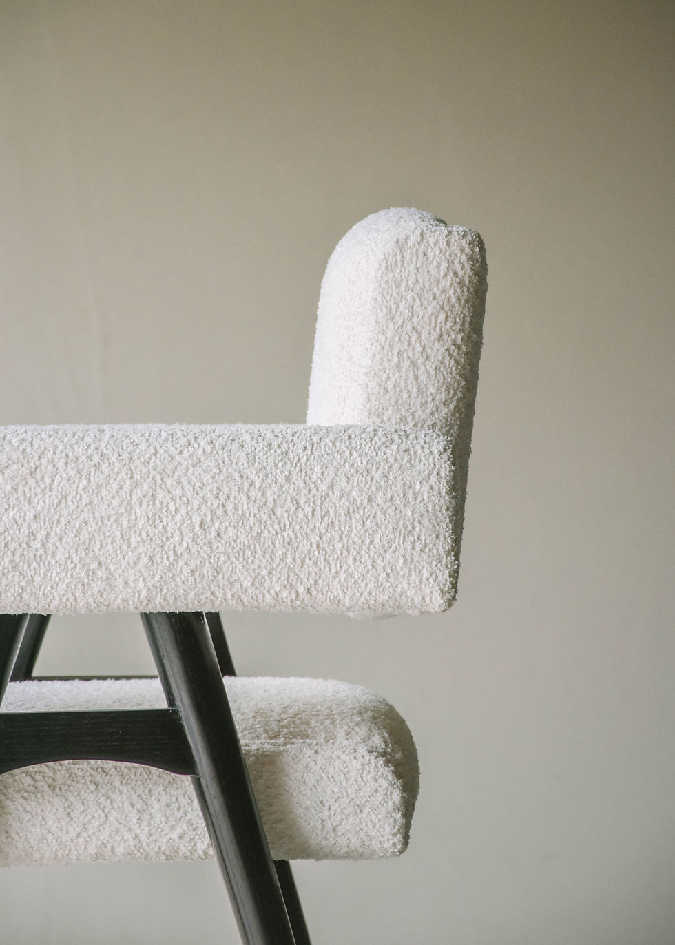 Hình thu nhỏ: DINING CHAIR TIRAMISU (Boucle Fabric)