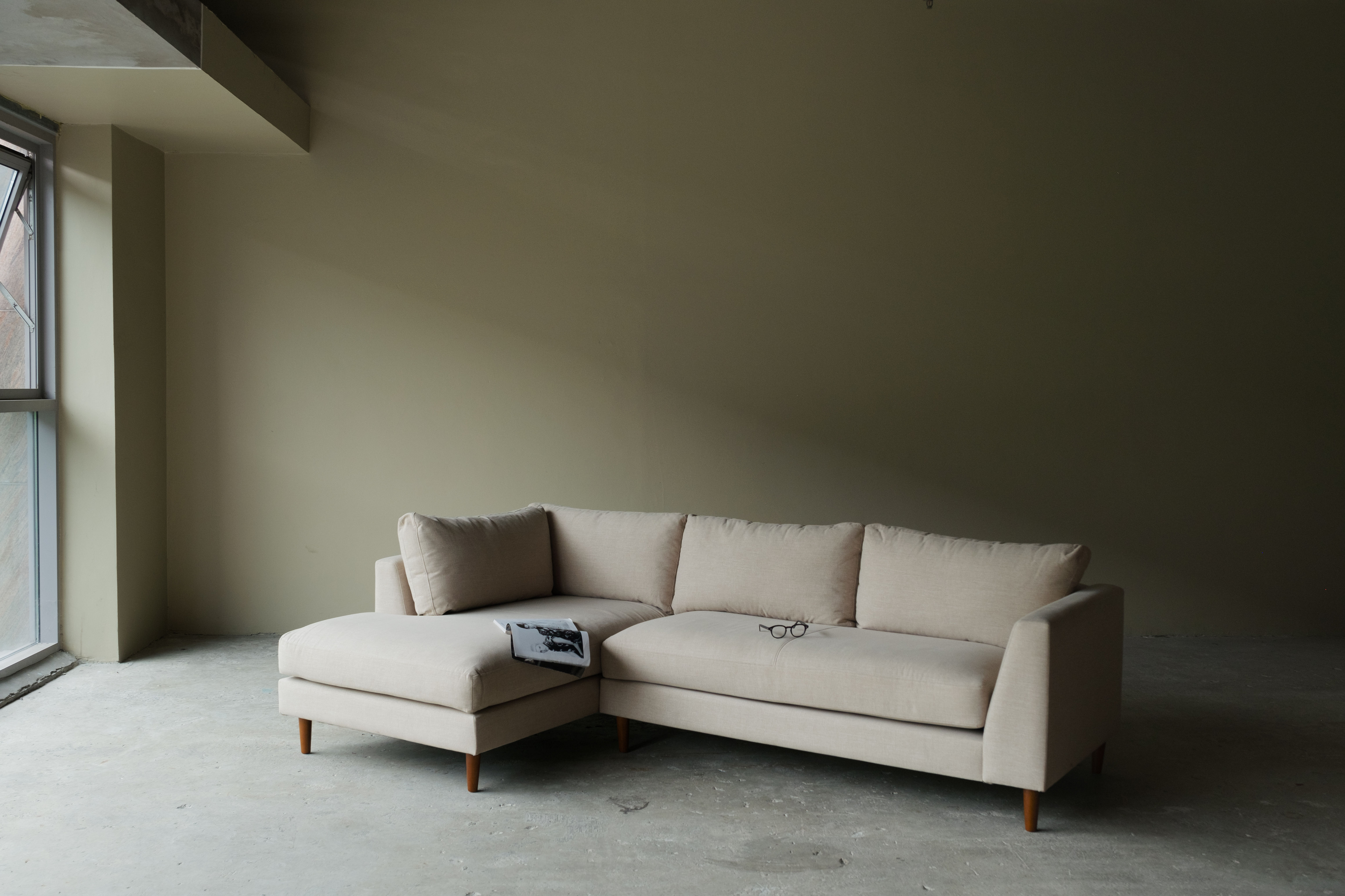CHAISE SOFA WOLF (Premium Fabric)