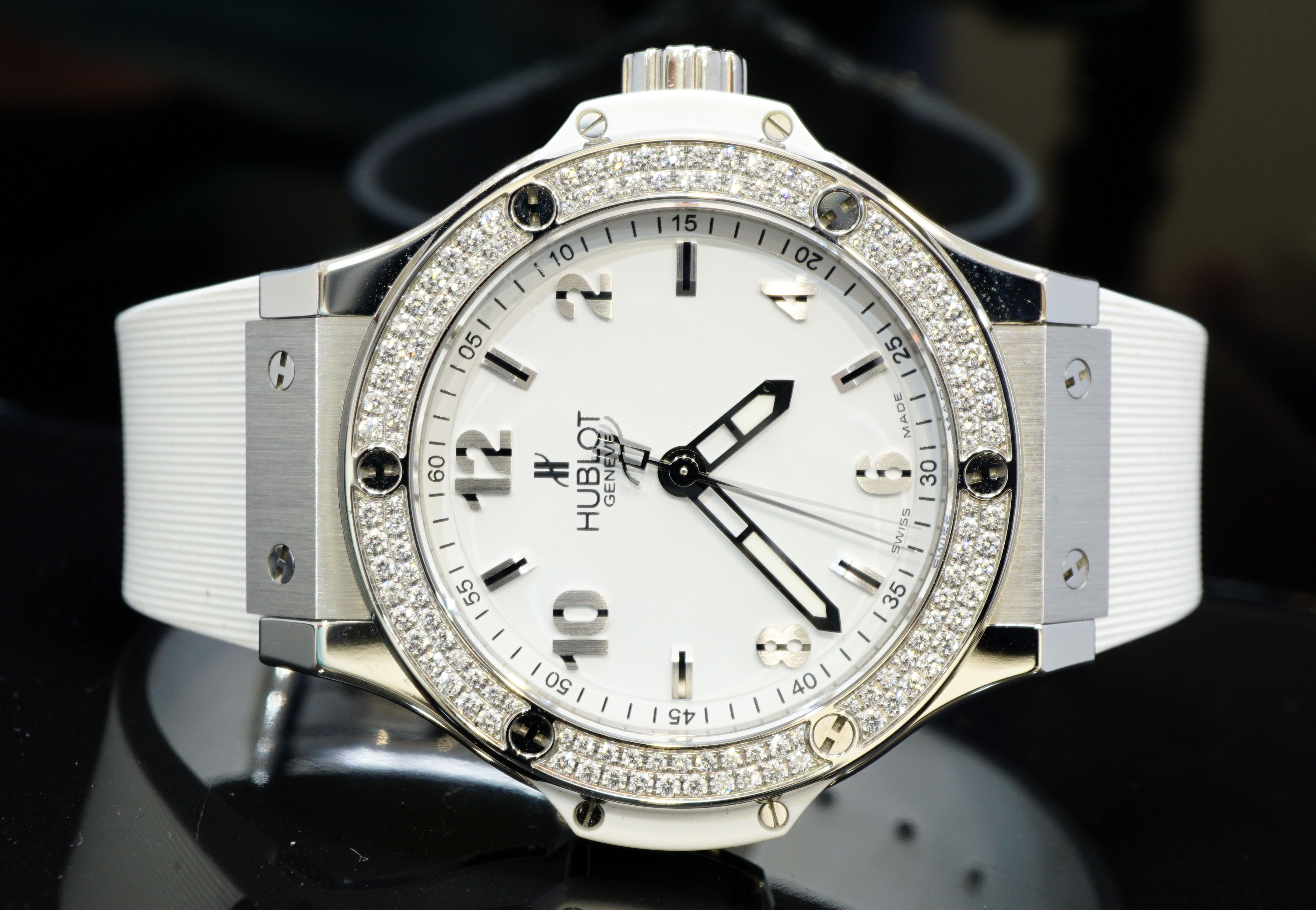 HUBLOT 2016 38mm Big Bang, Diamond Bezel, MINT, Box & Papers