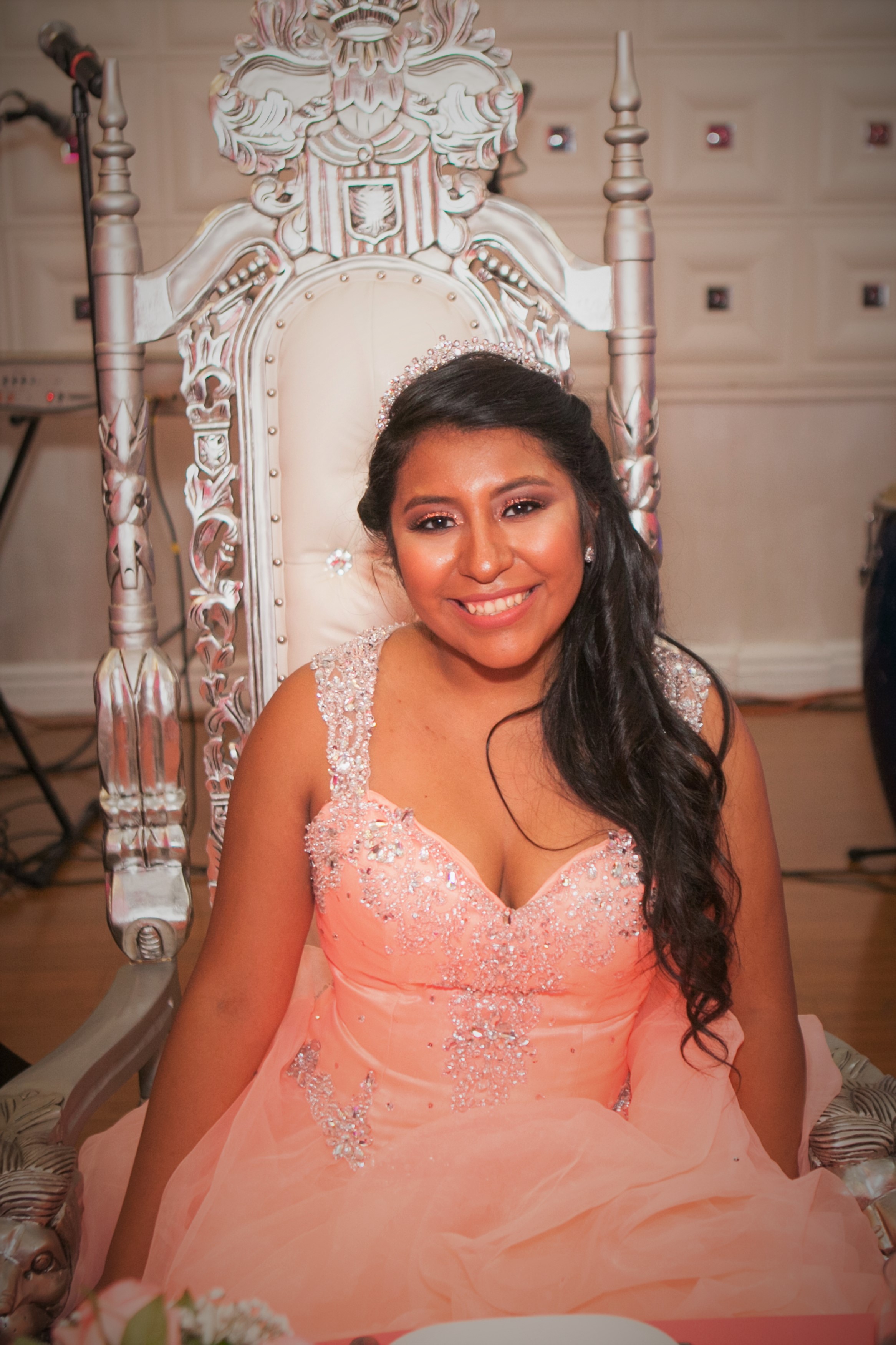 Quinceanera white throne rental