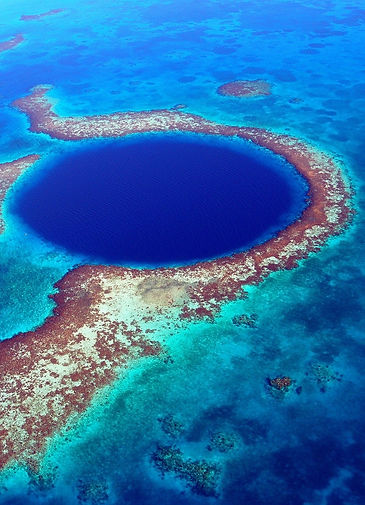 BLUE HOLE & LIGHTHOUSE REEF ATOLL
3 Tank Dive (full day)