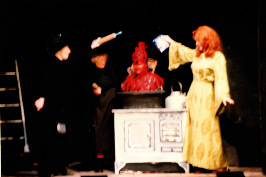 Wyrd Sisters PP 4