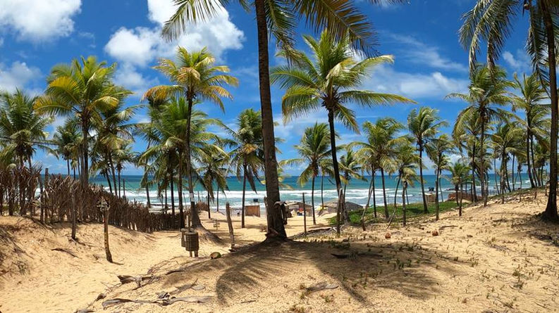 a bela chegada na praia de Santo Antônio na Bahia