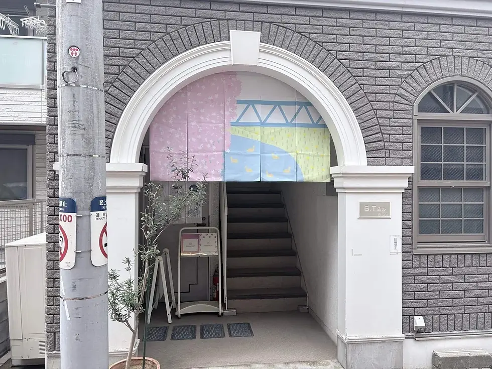 AnnaAnnaさんののれん。そうみさんの作品です。