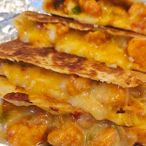 Queso-SHRIMP FAJITA