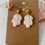 Miniature : Boucles d'oreilles CAMELIA Blanc
