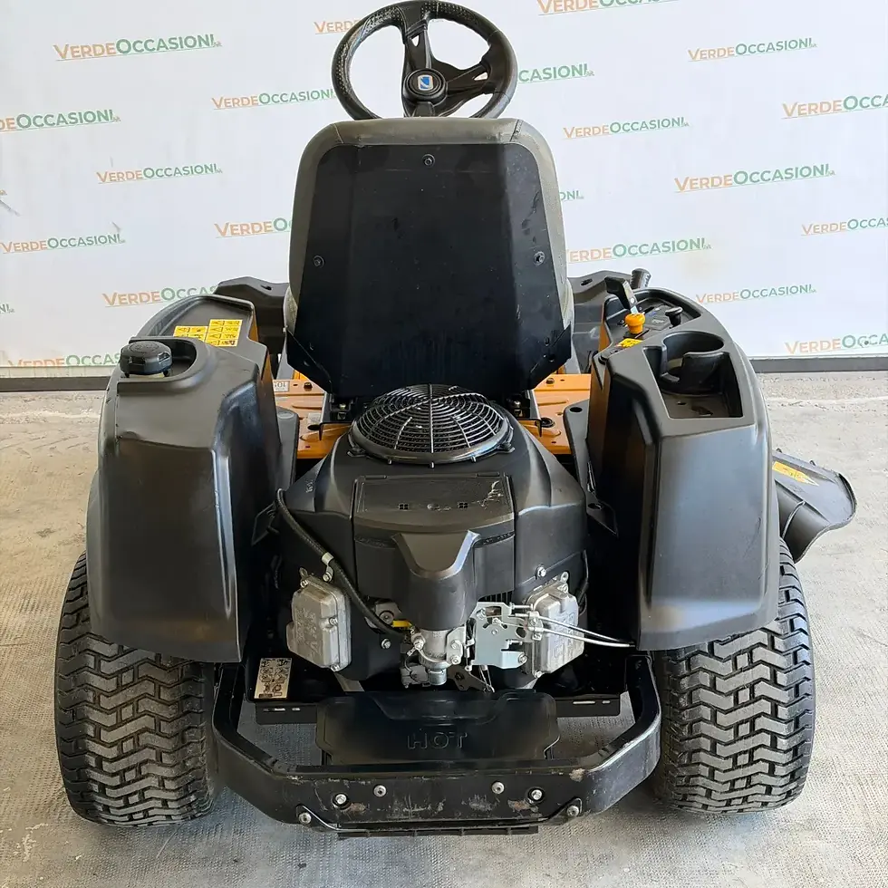 Miniature : Tondeuse autoportée à rayon de braquage zéro Cub Cadet XZ2 127