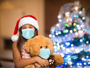 OMS recomenda uso de máscara nas reuniões de Natal e Ano novo
