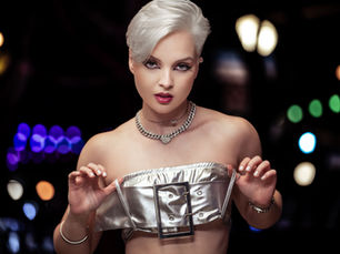 Carol Grando lança carreira unindo o Pop Latino e Funk Brasileiro